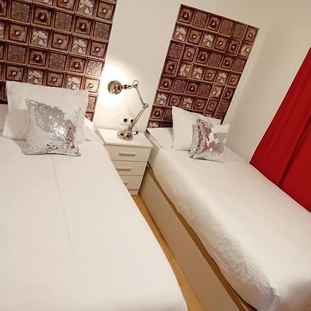 Apartamento Compartido Excelente Ubicacion El Prat de Llobregat Exteriör bild