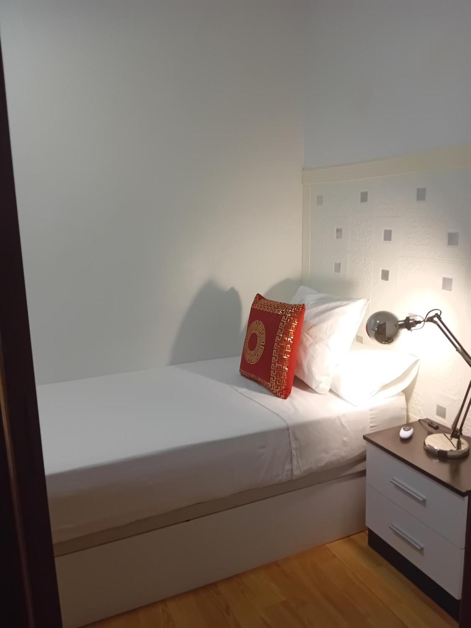 Apartamento Compartido Excelente Ubicacion El Prat de Llobregat Exteriör bild