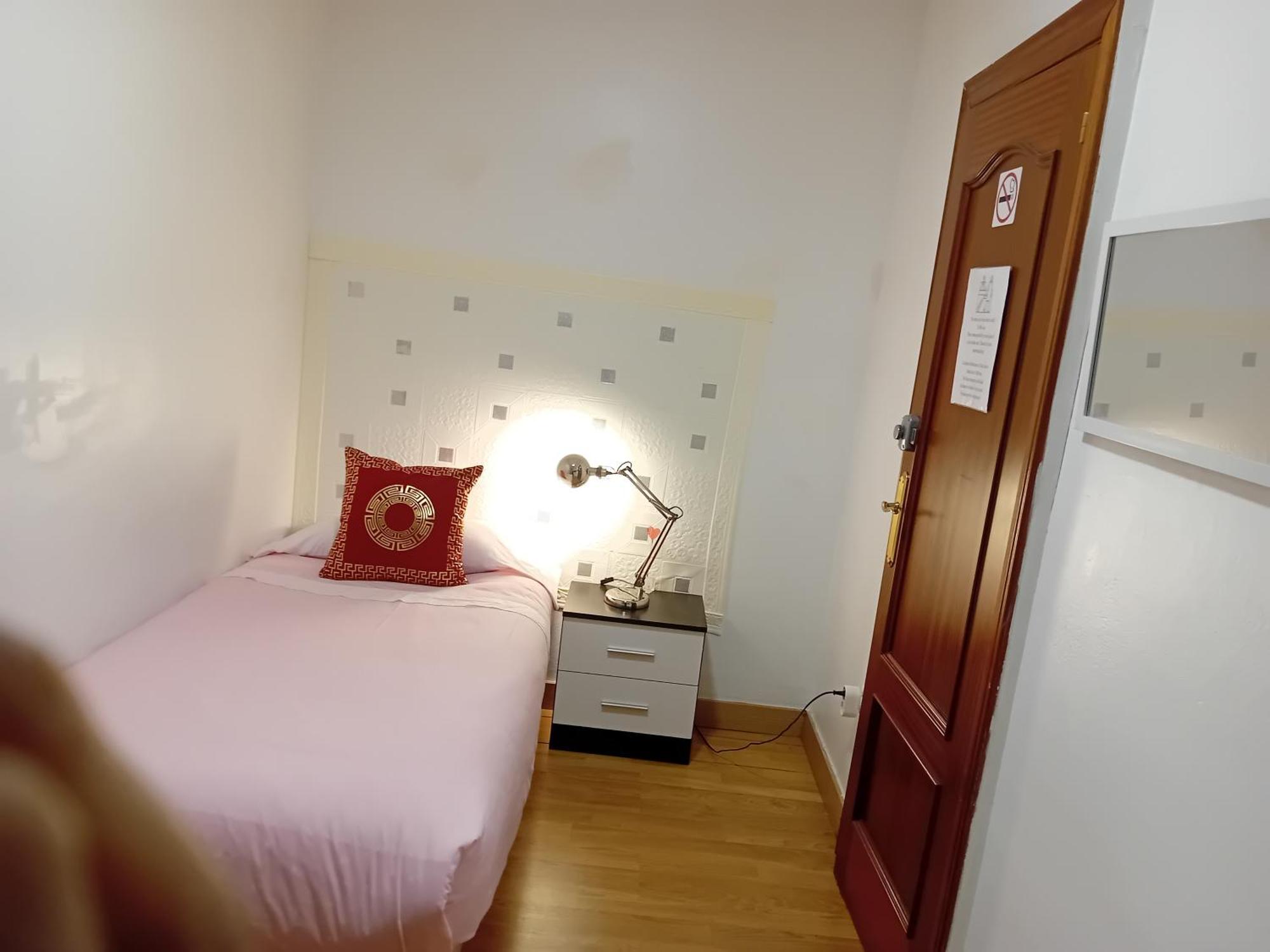 Apartamento Compartido Excelente Ubicacion El Prat de Llobregat Exteriör bild